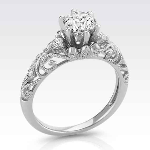 I can't find a wedding band to match my engagement ring!