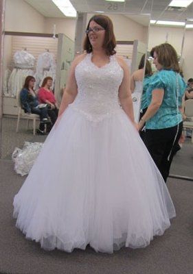 BIG POOFY DRESS SUGGESTIONS???