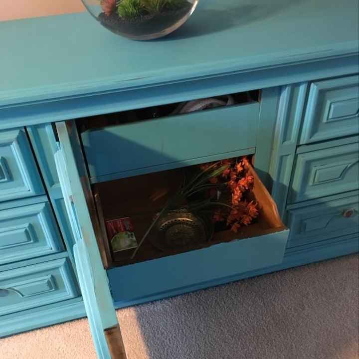*3/1 11:20CDT new update in comments* Nwr: house showing weirdness