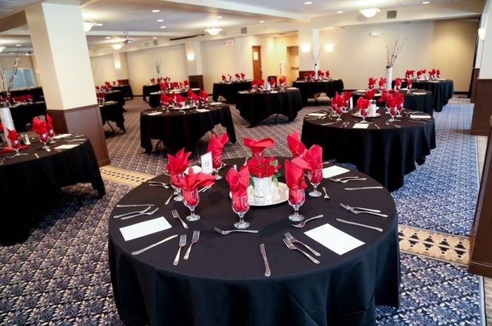 Leaving tables set up during ceremony