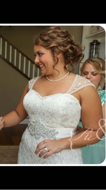 Off shoulder dresses - Let me see your hair!