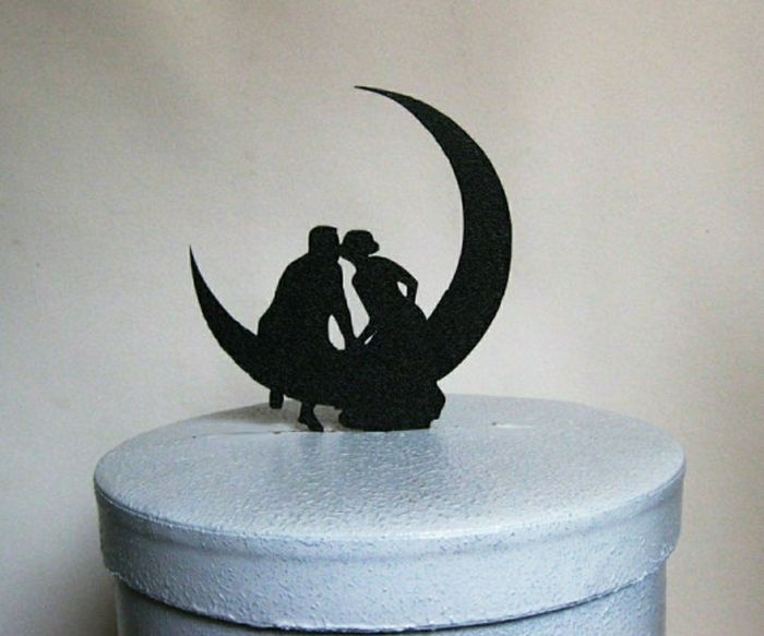 Cake topper