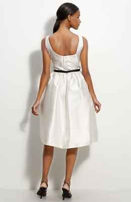 Wedding dress with pictures