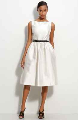 Wedding dress with pictures