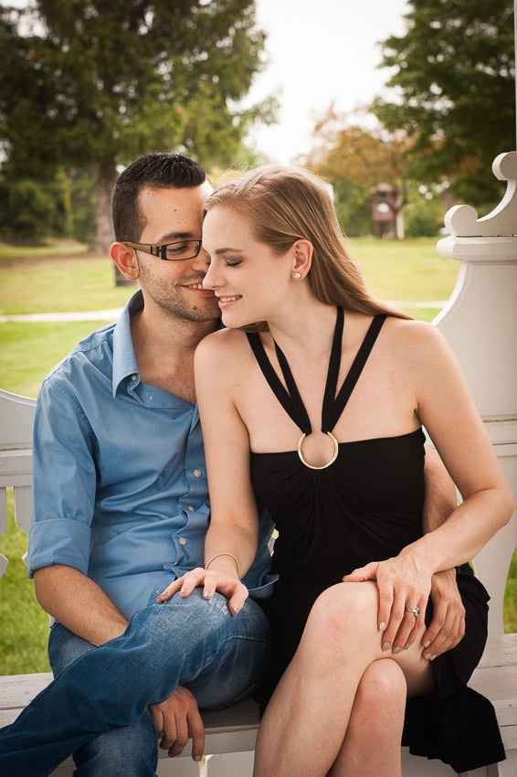 I finally got my ENGAGEMENT PHOTOS! :) (Pic heavy!!!)