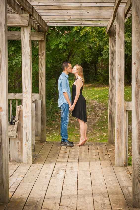 I finally got my ENGAGEMENT PHOTOS! :) (Pic heavy!!!)