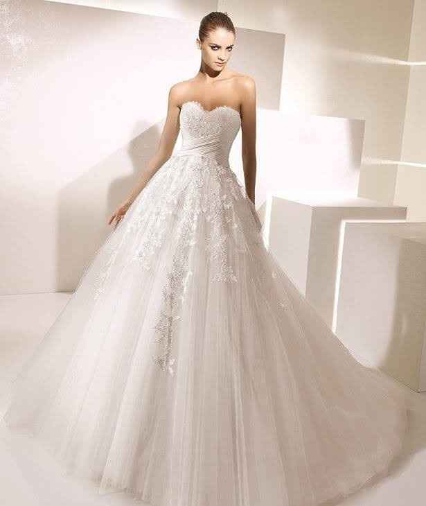 Can you I.D. this 2012 La Sposa gown's serial number? My friend is having a gown EMERGENCY! :(