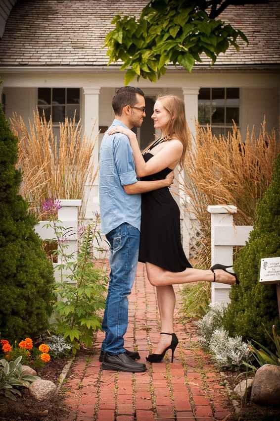 I finally got my ENGAGEMENT PHOTOS! :) (Pic heavy!!!)
