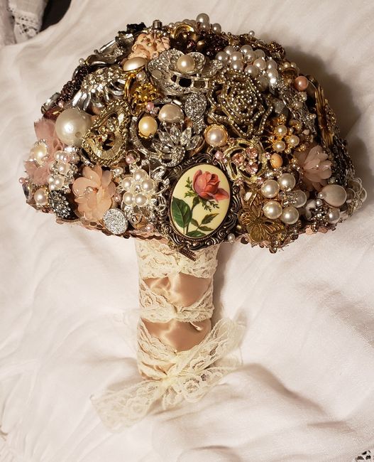 Brooch bouquet and boutonnière are done! (pic heavy) 3