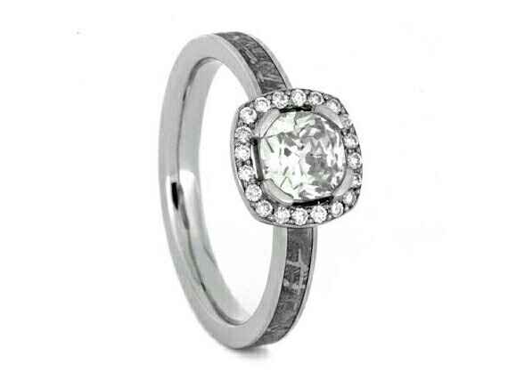 Show me your non-traditional rings!