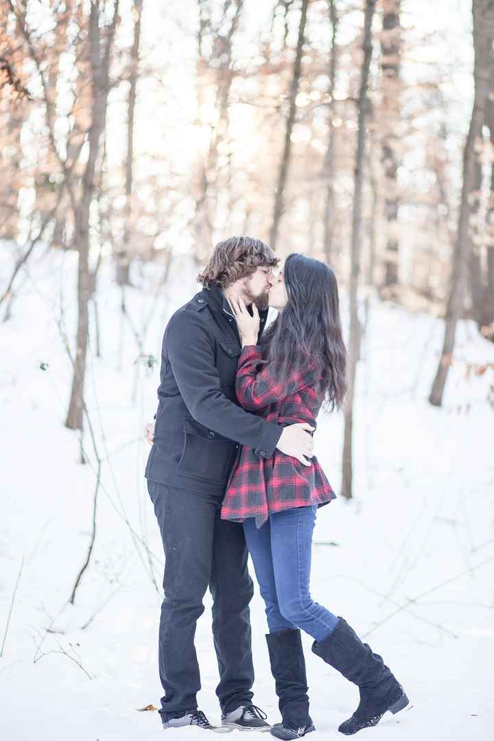 Engagement Photo Outfits - what the heck do I wear !?!