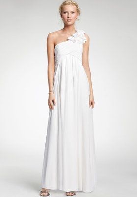 Flowy wedding dress