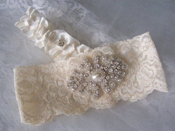 Got my garter...show me yours!