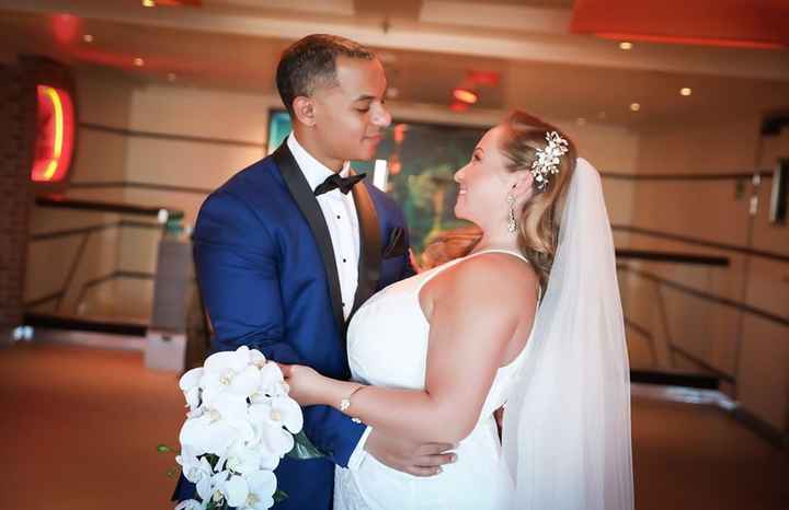 Is it normal to sometimes hate my wedding dress? 2