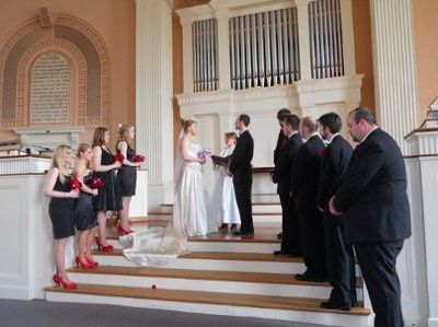 I'm back and I'm married (now the pictures work)