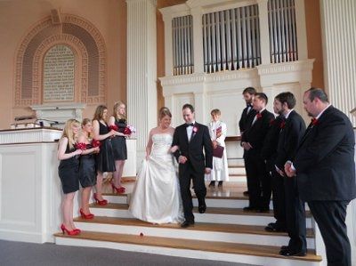I'm back and I'm married (now the pictures work)