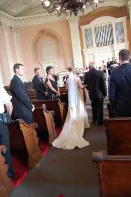 I'm back and I'm married (now the pictures work)