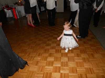 I'm back and I'm married (now the pictures work)