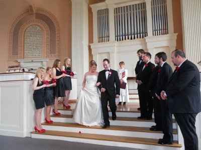 I'm back and I'm married (now the pictures work)