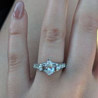 Show me your engagement rings!! - 1