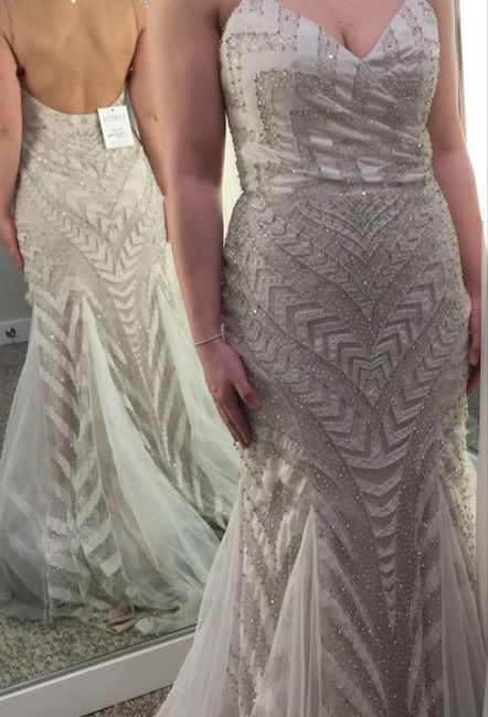 Ok ladies... Drop a pic of your BEAUTIFUL DRESSES