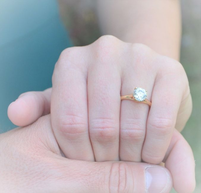 Do you ever take your engagement ring off? What are your "ring rules"? 💍 2