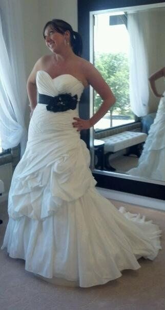 Ladies!! Show off your dress**pics**