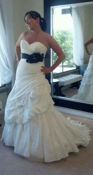 Ladies!! Show off your dress**pics**