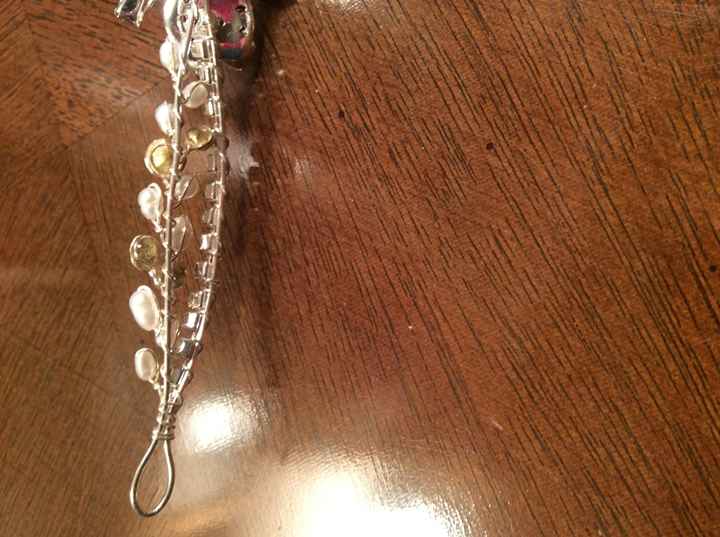 Talk to me about veils and hair accessories!