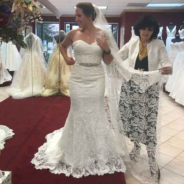 Show me your lace, please!