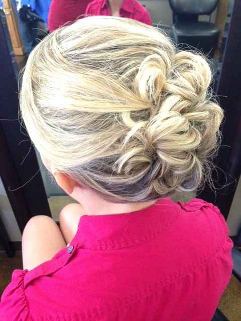 Hair & Make up trial today, and bridal portraits!