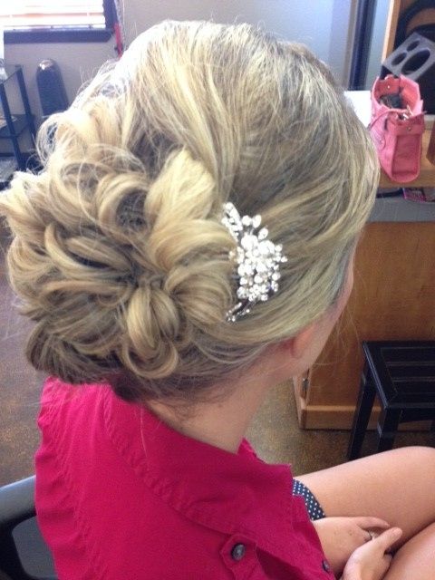 Hair & Make up trial today, and bridal portraits!
