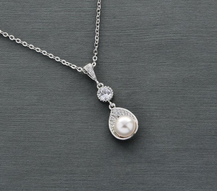 Astra Necklace