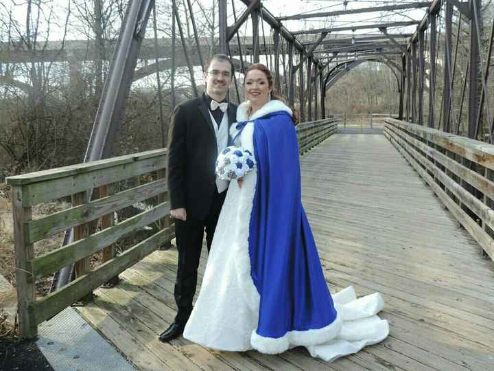 Cape/cloak for pictures? Paging Elizabeth!