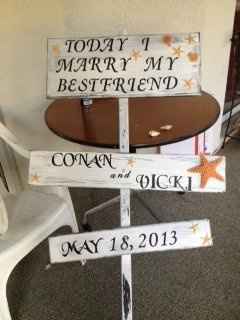 Inspire fellow brides with your DIY's!  Show us your projects pretty please with a cherry on top!