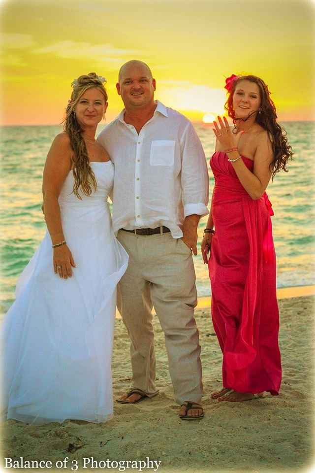 Back & married with PICS!!!