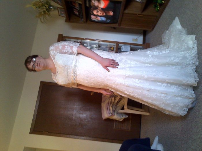 Share your non strapless dress please :)