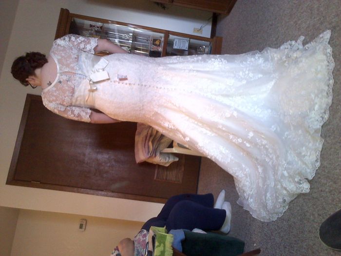 Share your non strapless dress please :)