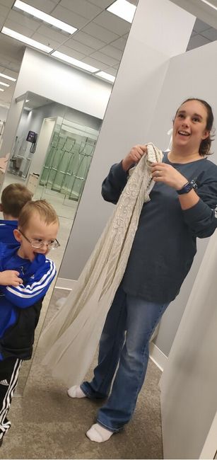 i said Yes!! to the Dresss!!! 3