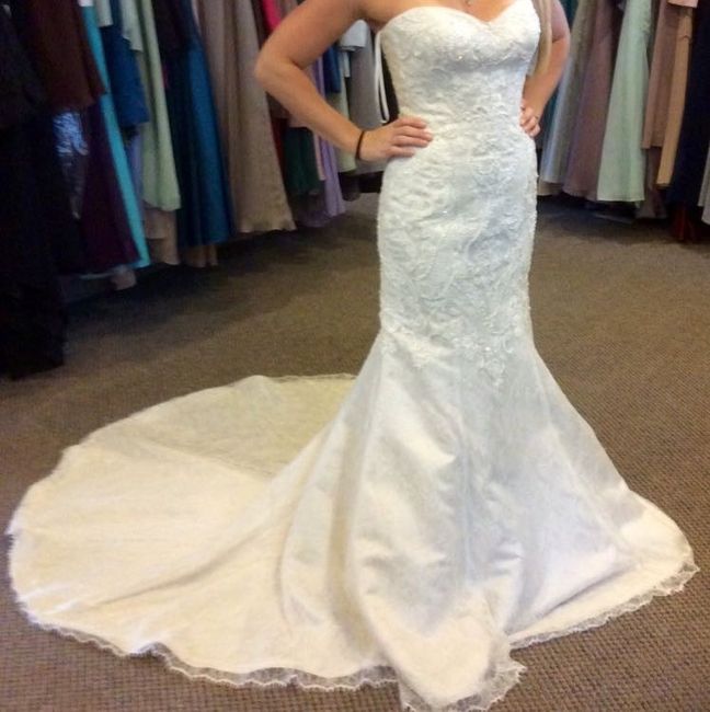 Show off those dresses!