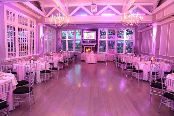 Wedding decor colors vs wedding party colors - 2
