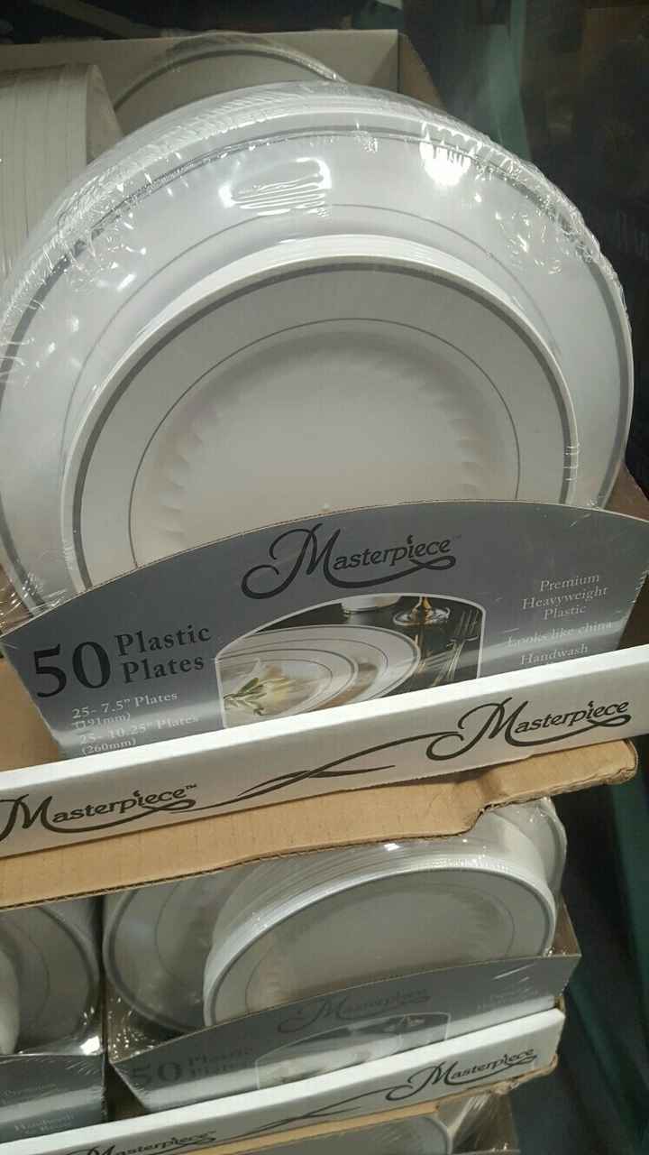 Disposable cutlery/plate settings