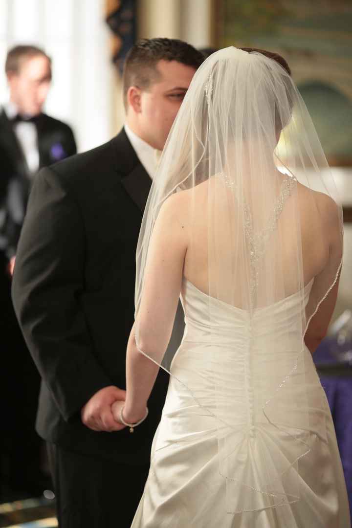 Let me see that behind!