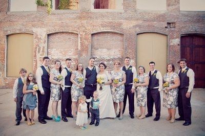Professional Pictures of our wedding are in!! :D