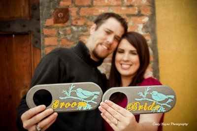 Are you using signs when you do your engagement shoot?