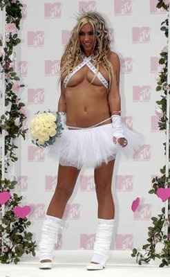 Just found the classiest wedding dress I've ever seen..