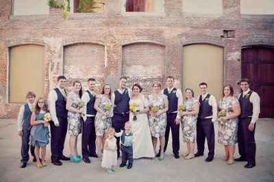 Professional Pictures of our wedding are in!! :D