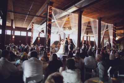 Professional Pictures of our wedding are in!! :D