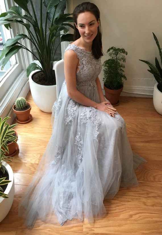 Two brides - dress colors!