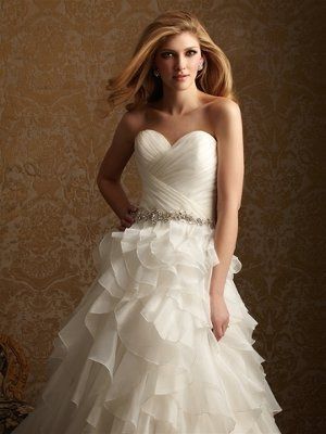 Lets see those dresses ladies!!!